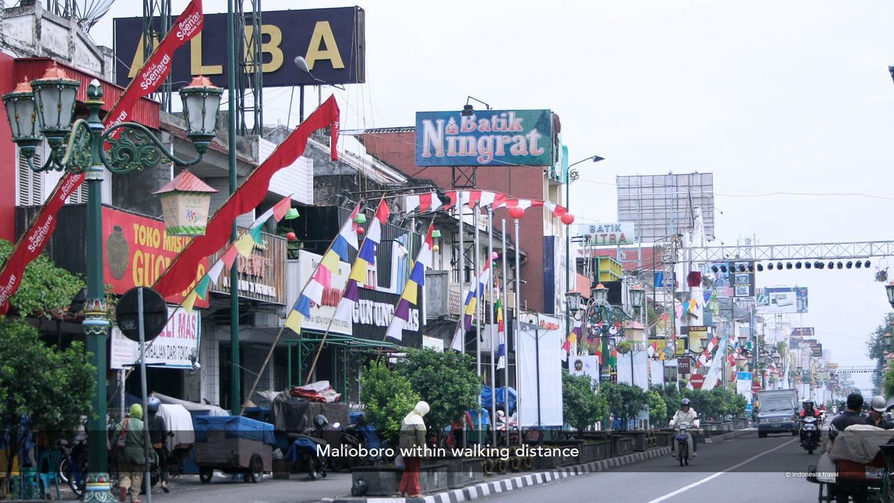 Zen Rooms Malioboro Sosrowijayan Wetan 日惹 外观 照片